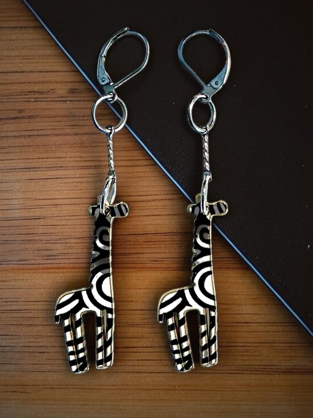 🆕 Giraffe Alloy and Enamel Dangle Earrings